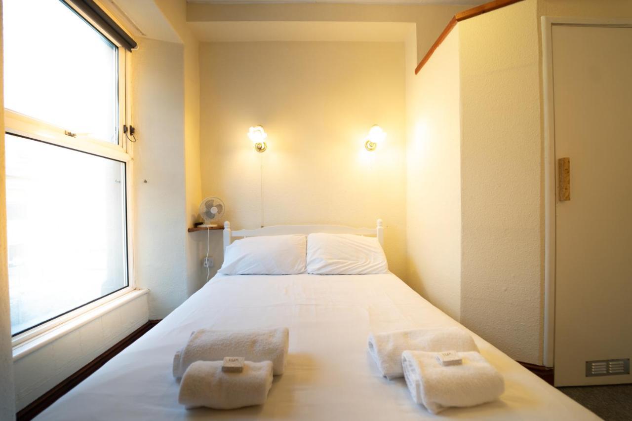 Sea Bed Guesthouse New Quay Dış mekan fotoğraf